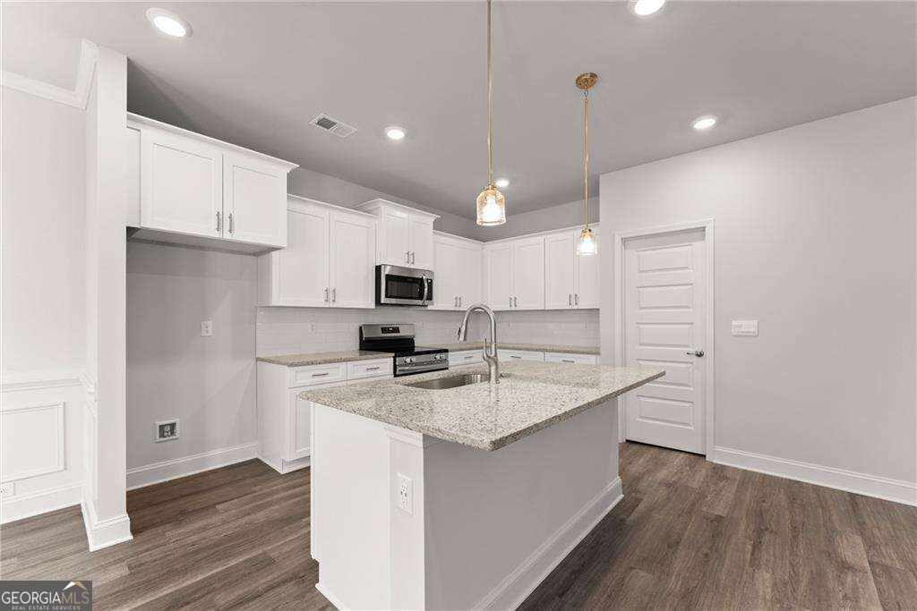 111 Hallowed Drive Property Photo 10