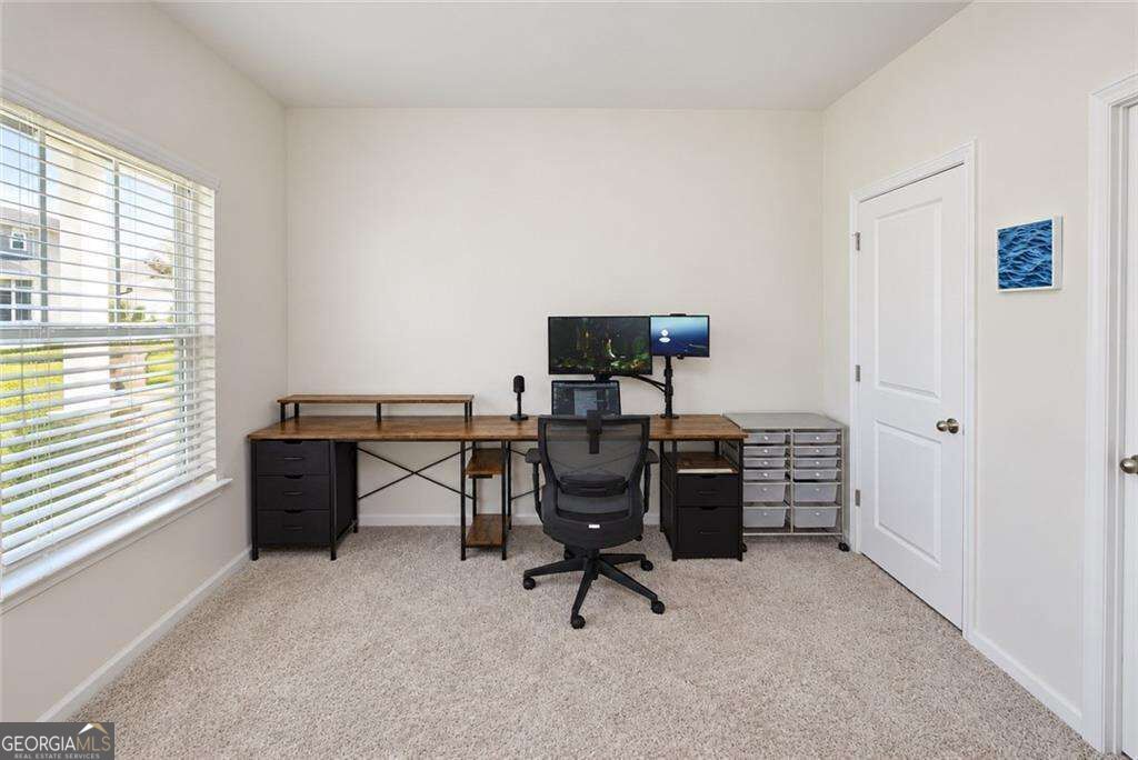 6926 Newcastle Court Property Photo 5