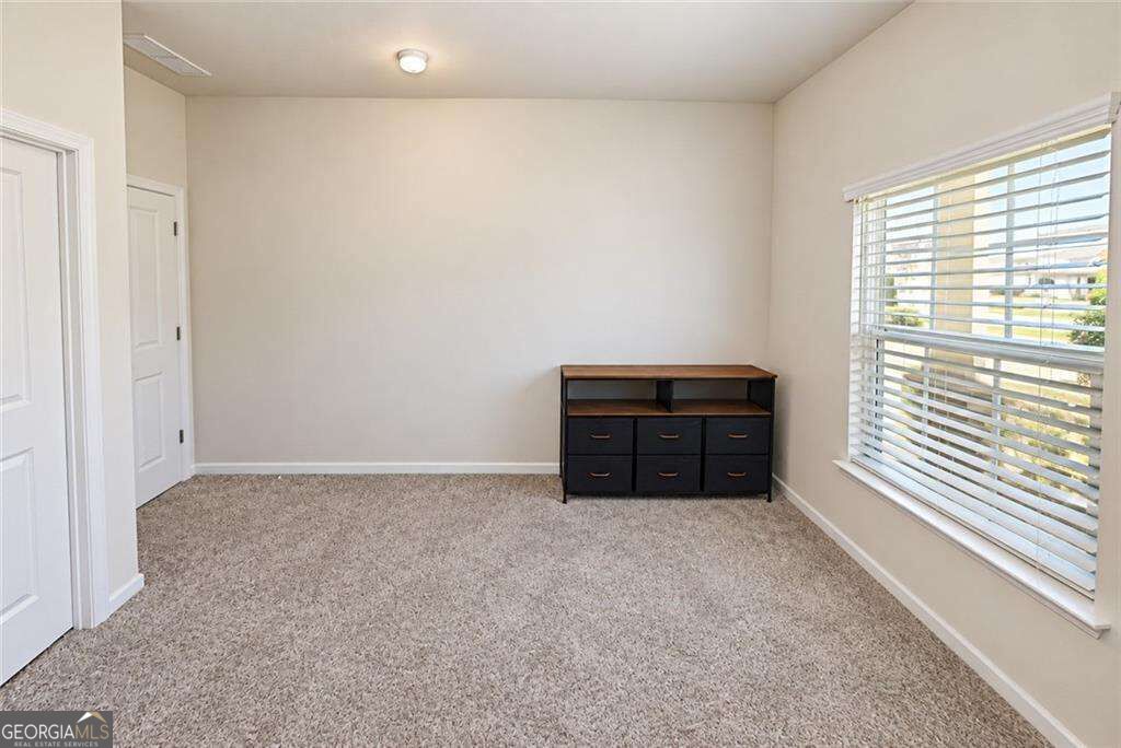 6926 Newcastle Court Property Photo 7