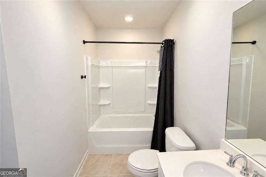 6926 Newcastle Court Property Photo 9