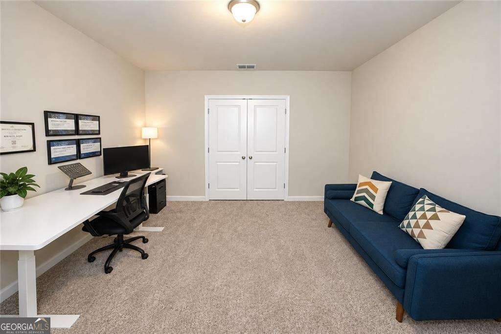 6926 Newcastle Court Property Photo 12