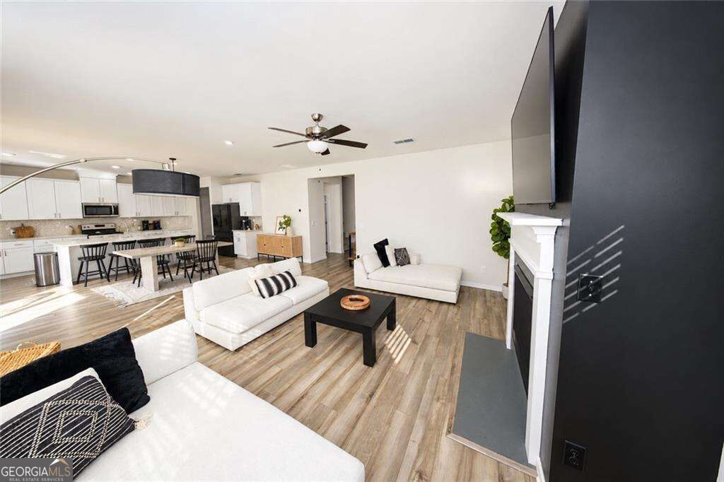 6926 Newcastle Court Property Photo 16