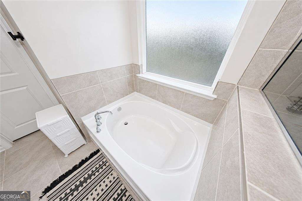 6926 Newcastle Court Property Photo 35