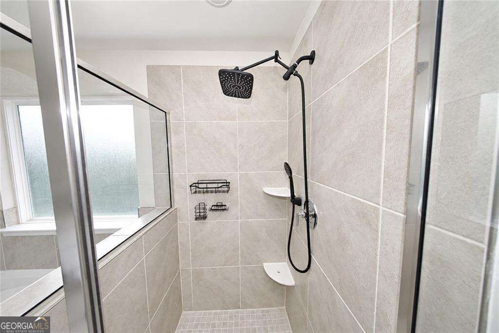 6926 Newcastle Court Property Photo 36