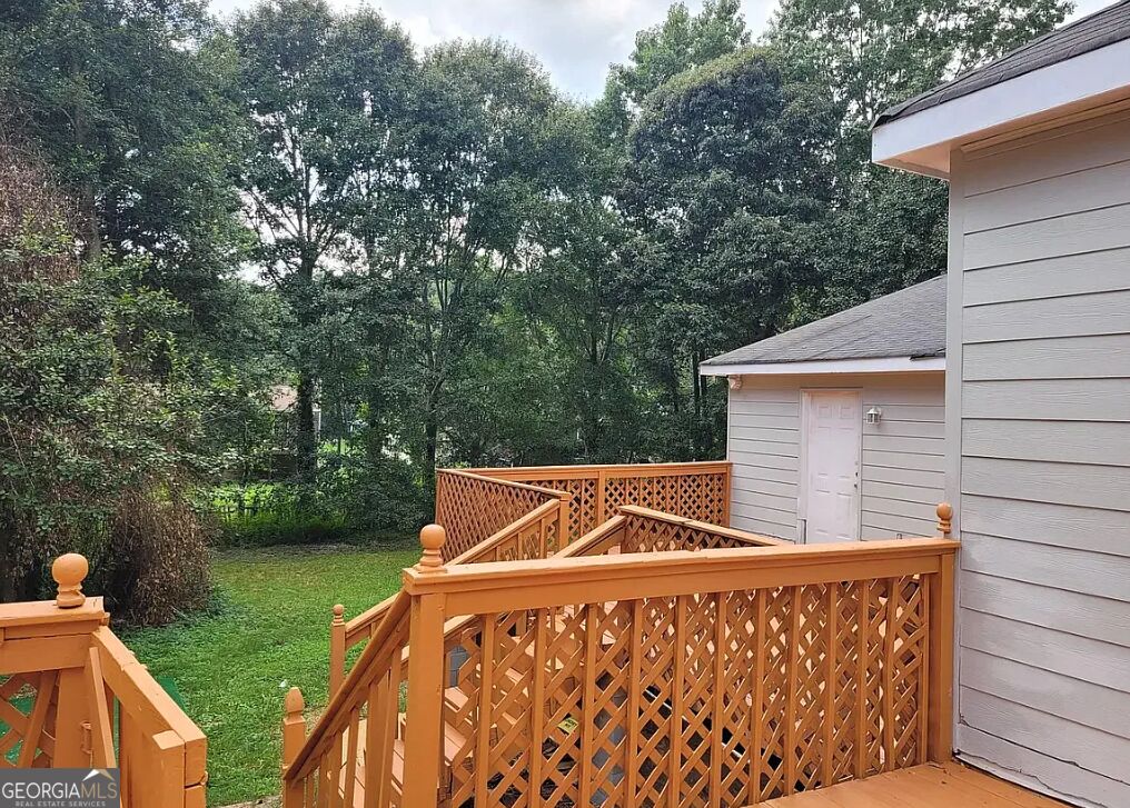 5901 Redan Road Property Photo 4