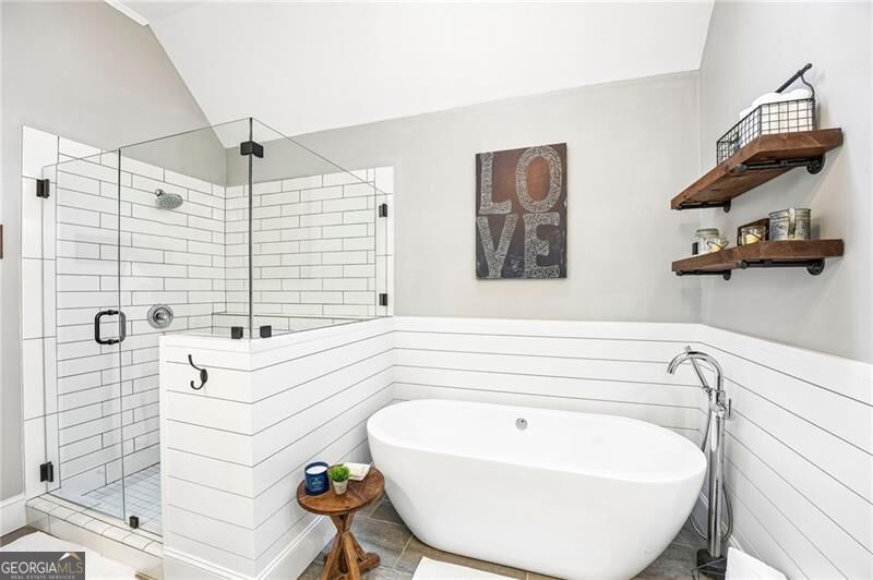 5345 Devonshire Way Property Photo 33
