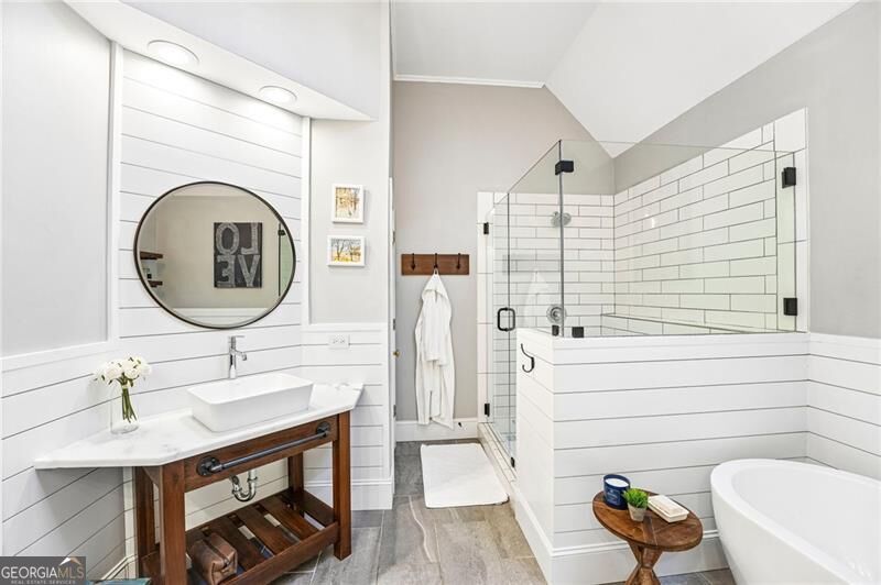 5345 Devonshire Way Property Photo 34
