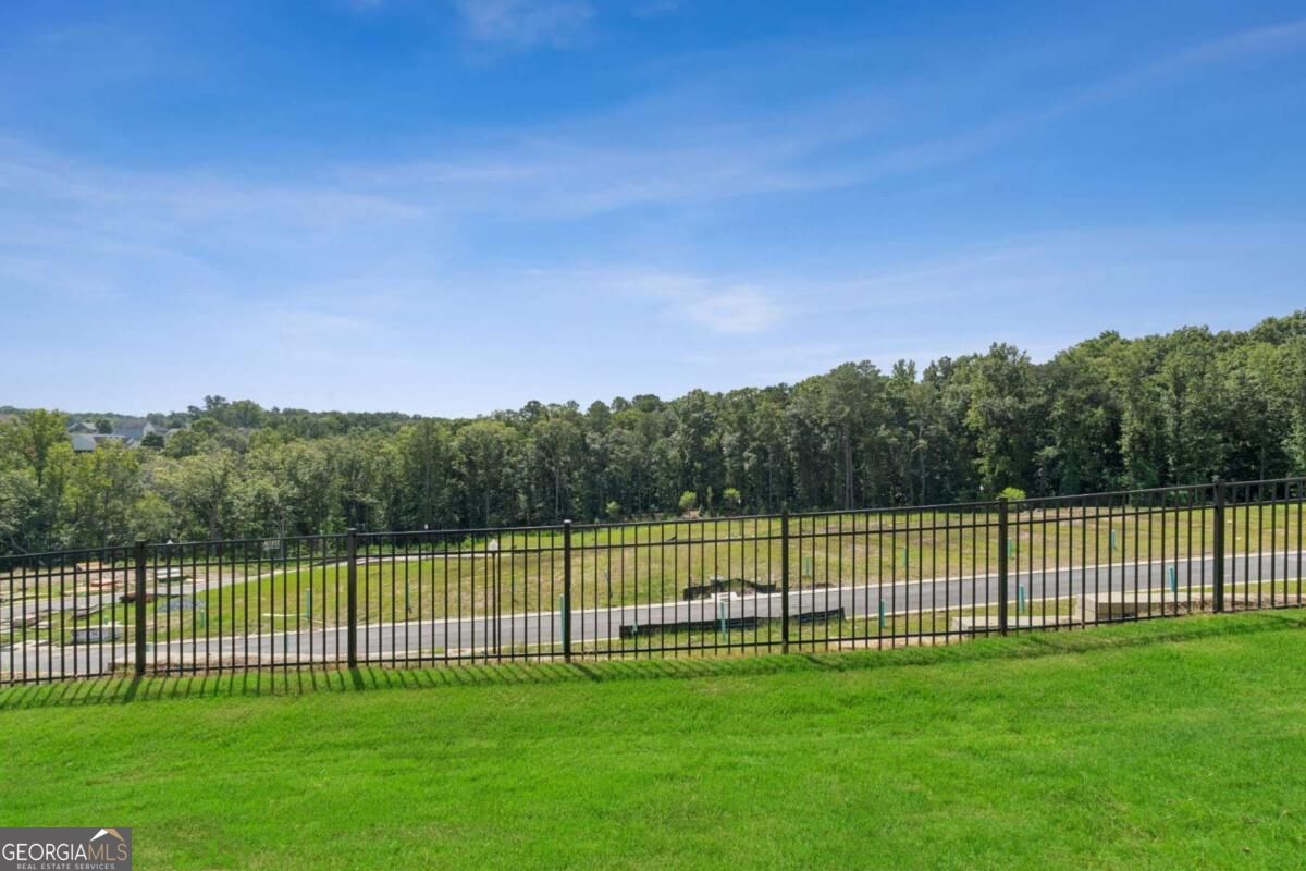 202 Redbud Road Property Photo 3
