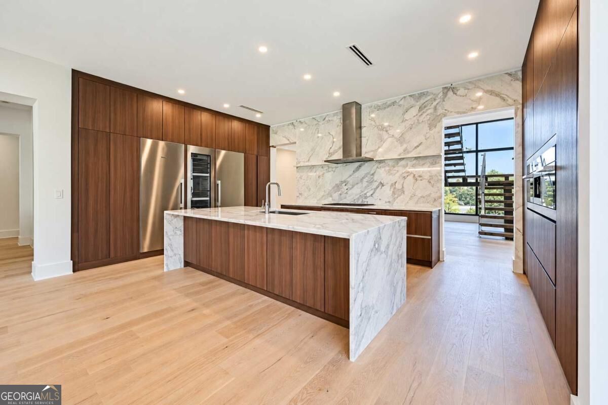 4785 Moore Road Property Photo 9
