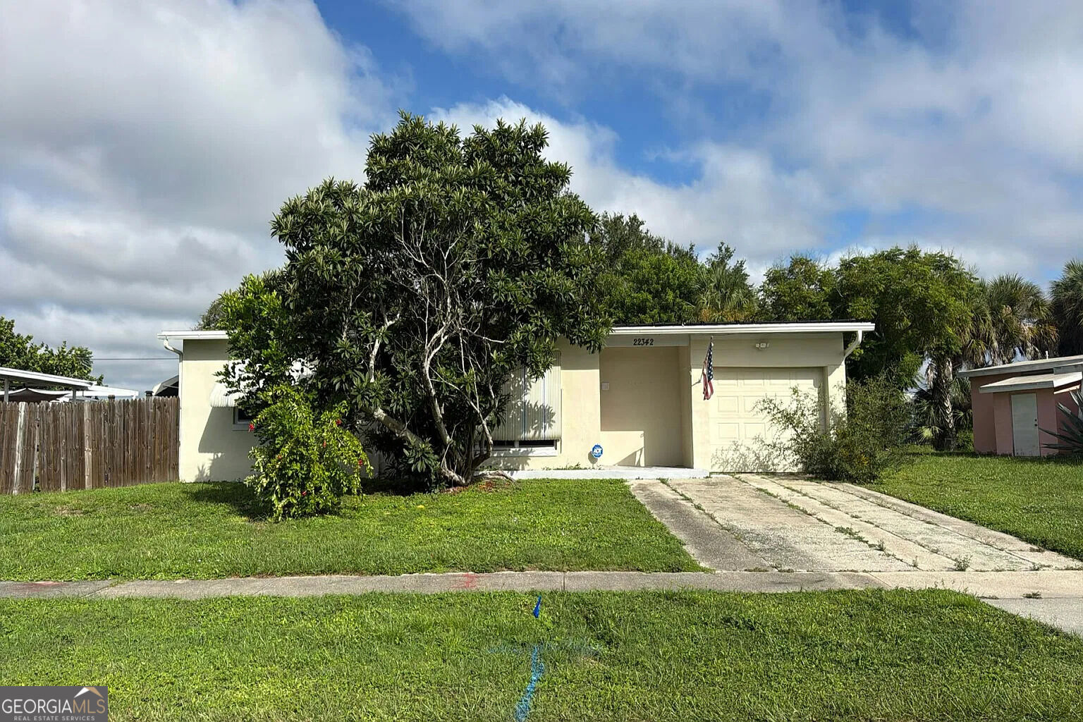 22342 Augusta Avenue Property Photo 1