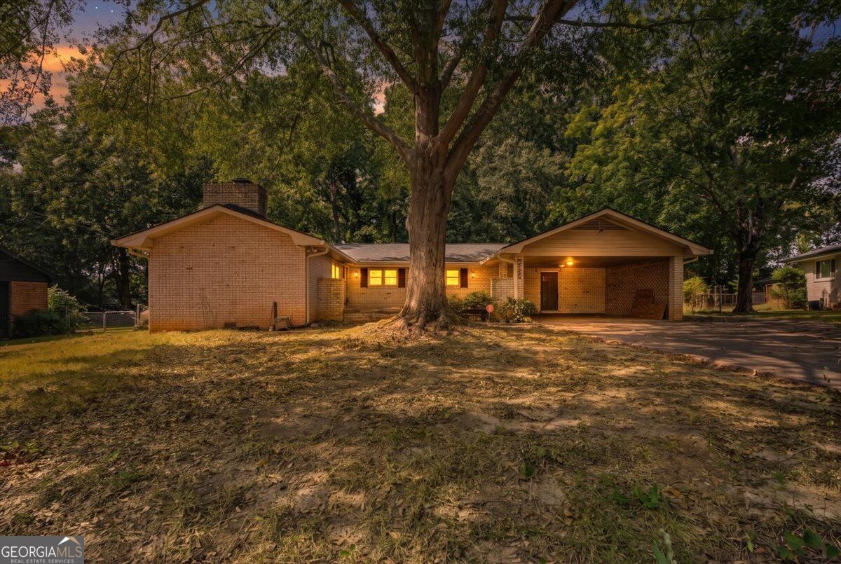 8055 Crown Way
