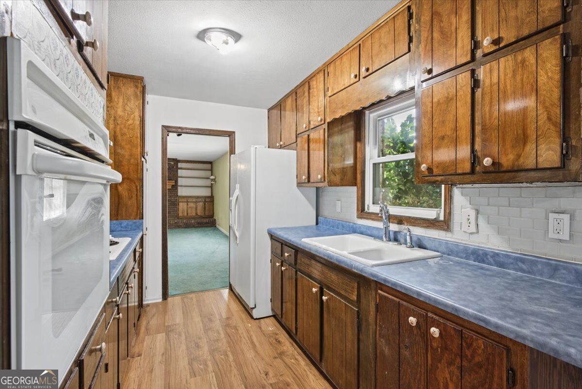 8055 Crown Way Property Photo 21
