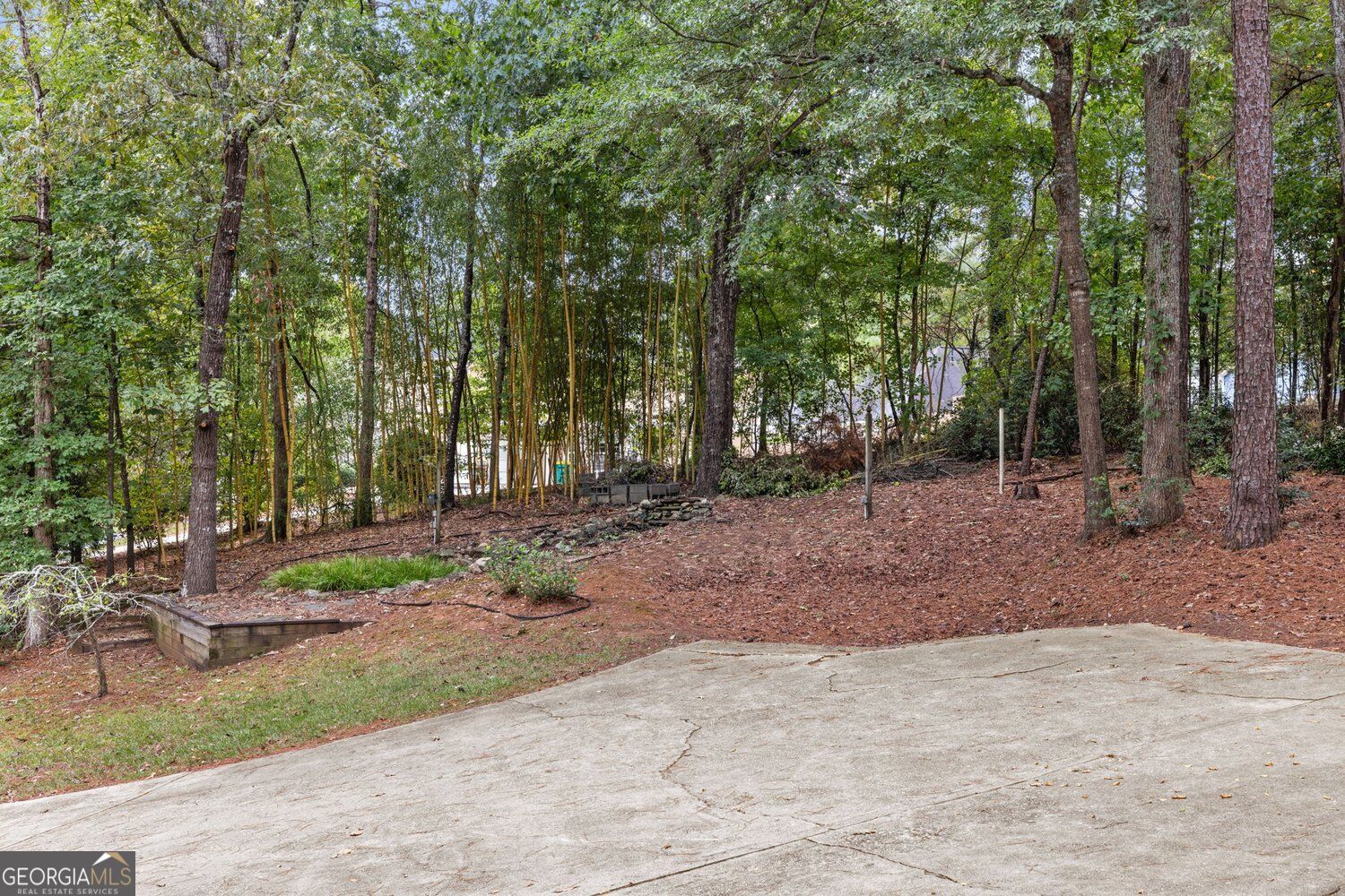 1877 Quail Run Run Property Photo 35