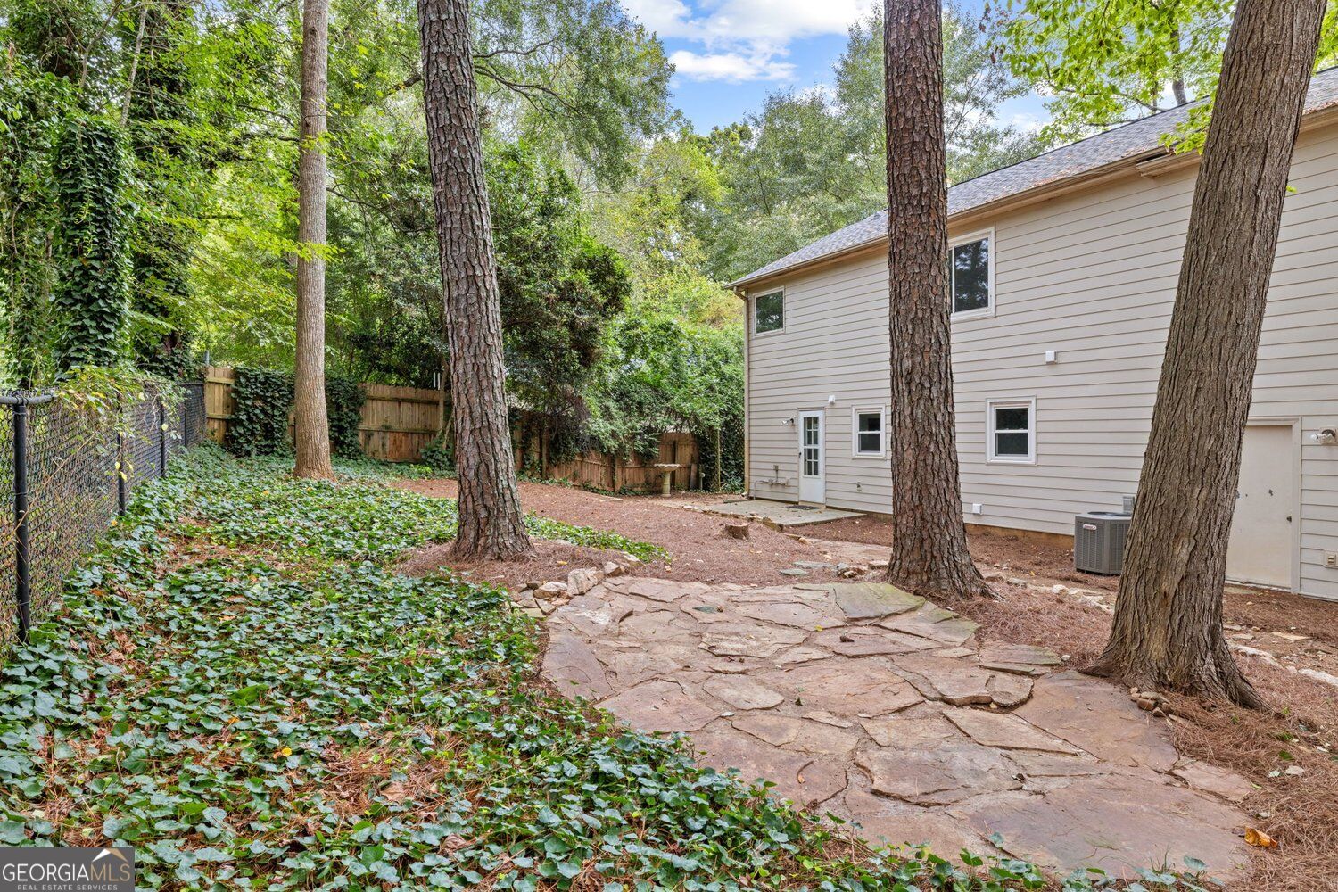 1877 Quail Run Run Property Photo 37