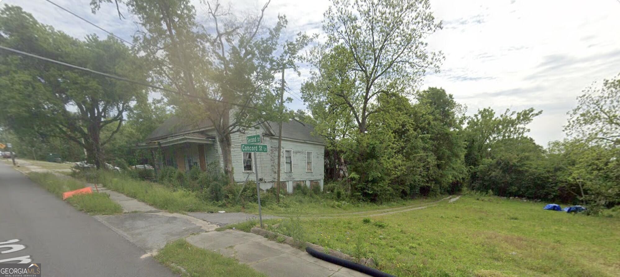 1616 2nd Street Property Photo 2