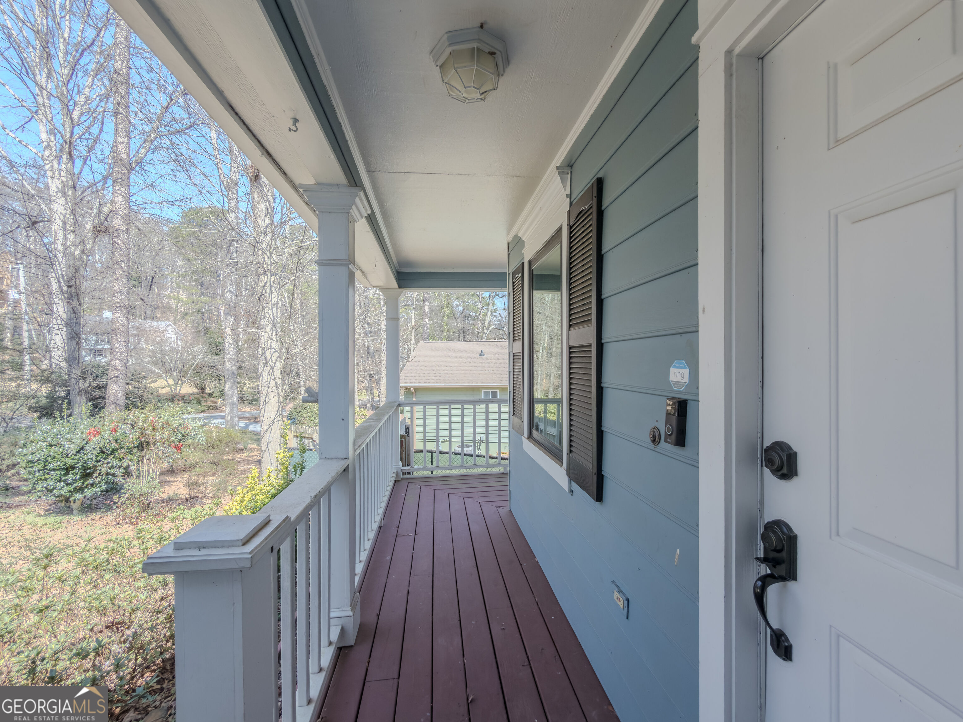 580 Lake Drive Property Photo 3