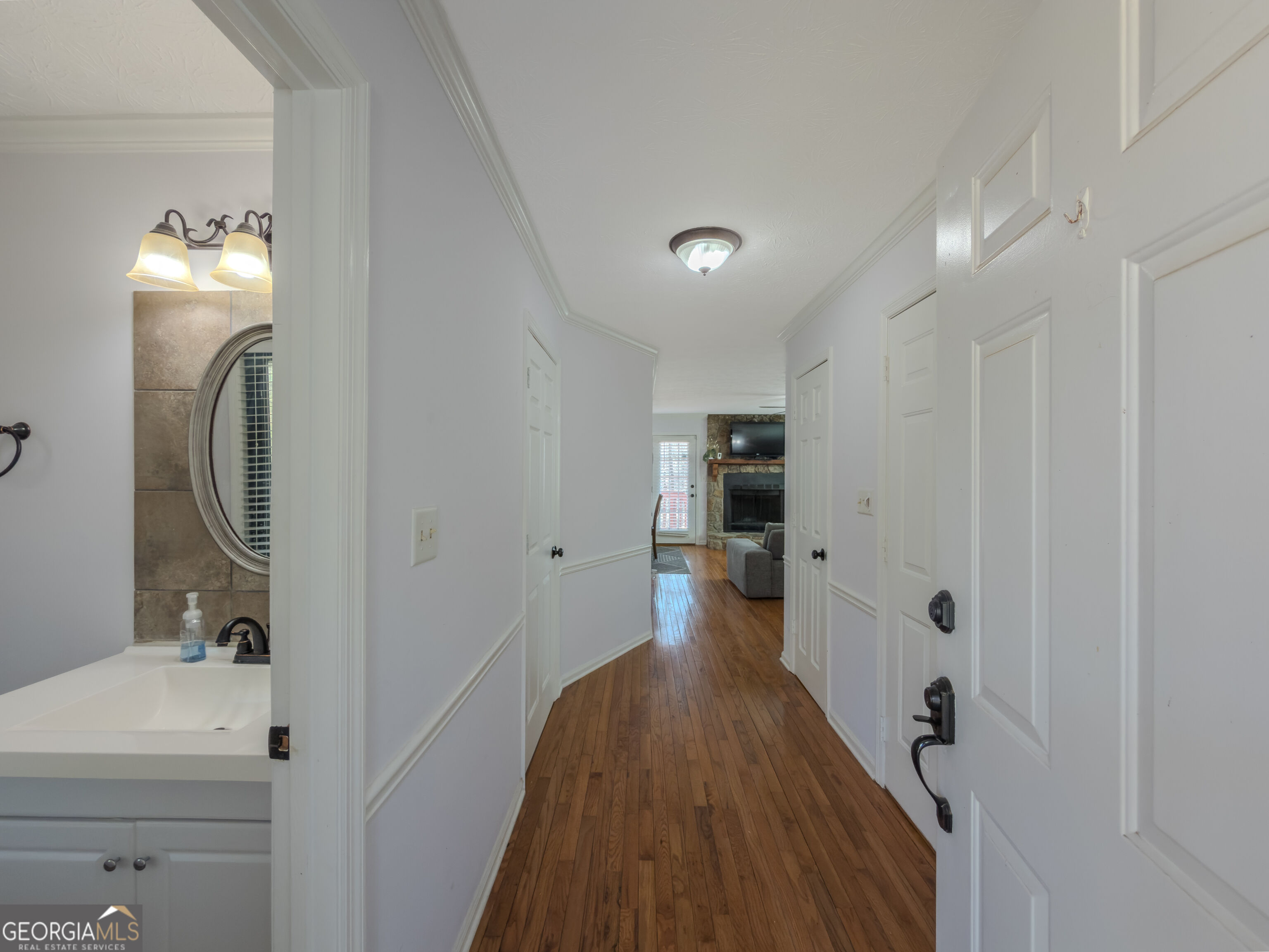 580 Lake Drive Property Photo 4