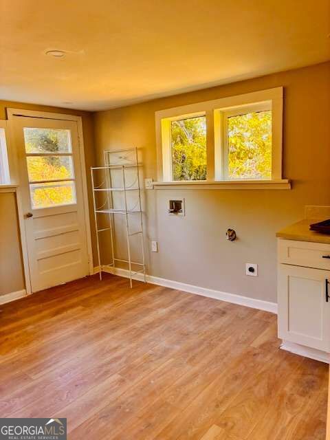 6075 Pinegrove Road Property Photo 8