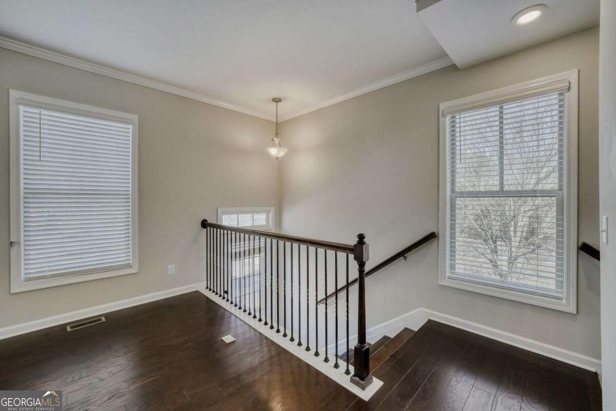 901 Sunset Park Drive Property Photo 11