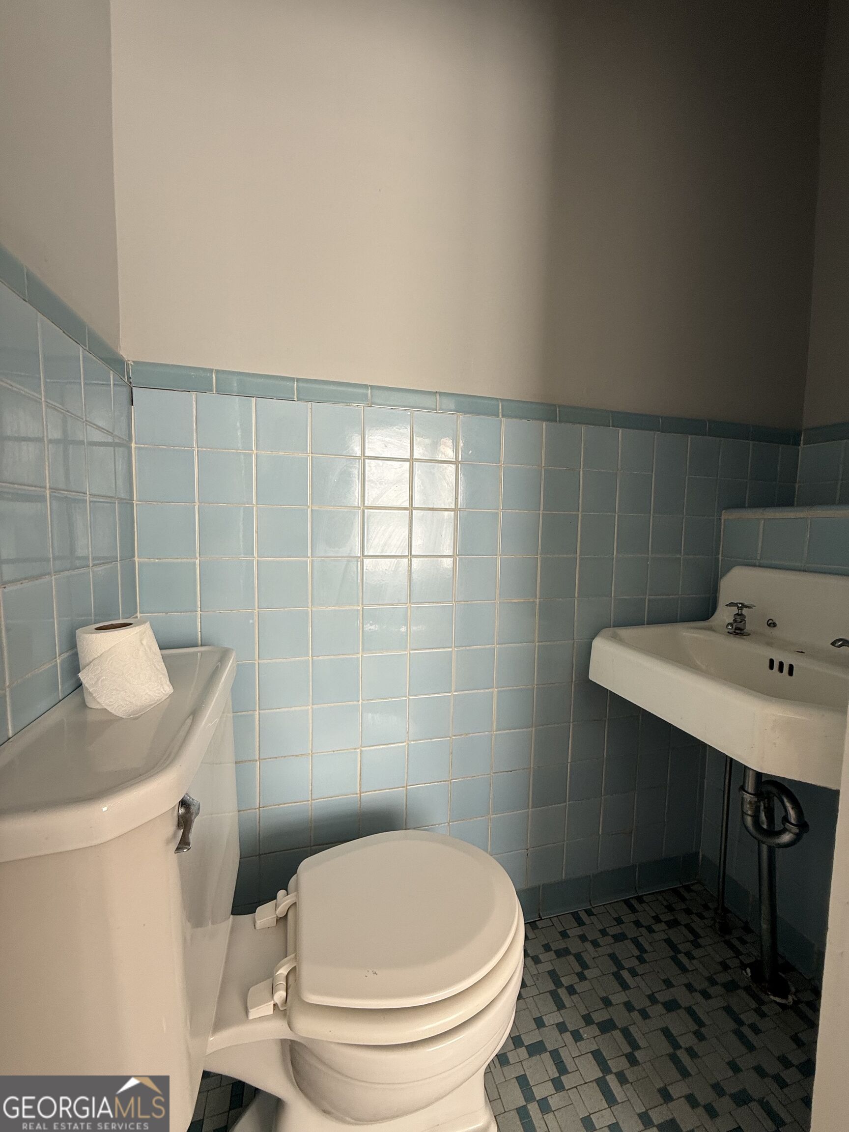 208 Church Street Property Photo 8