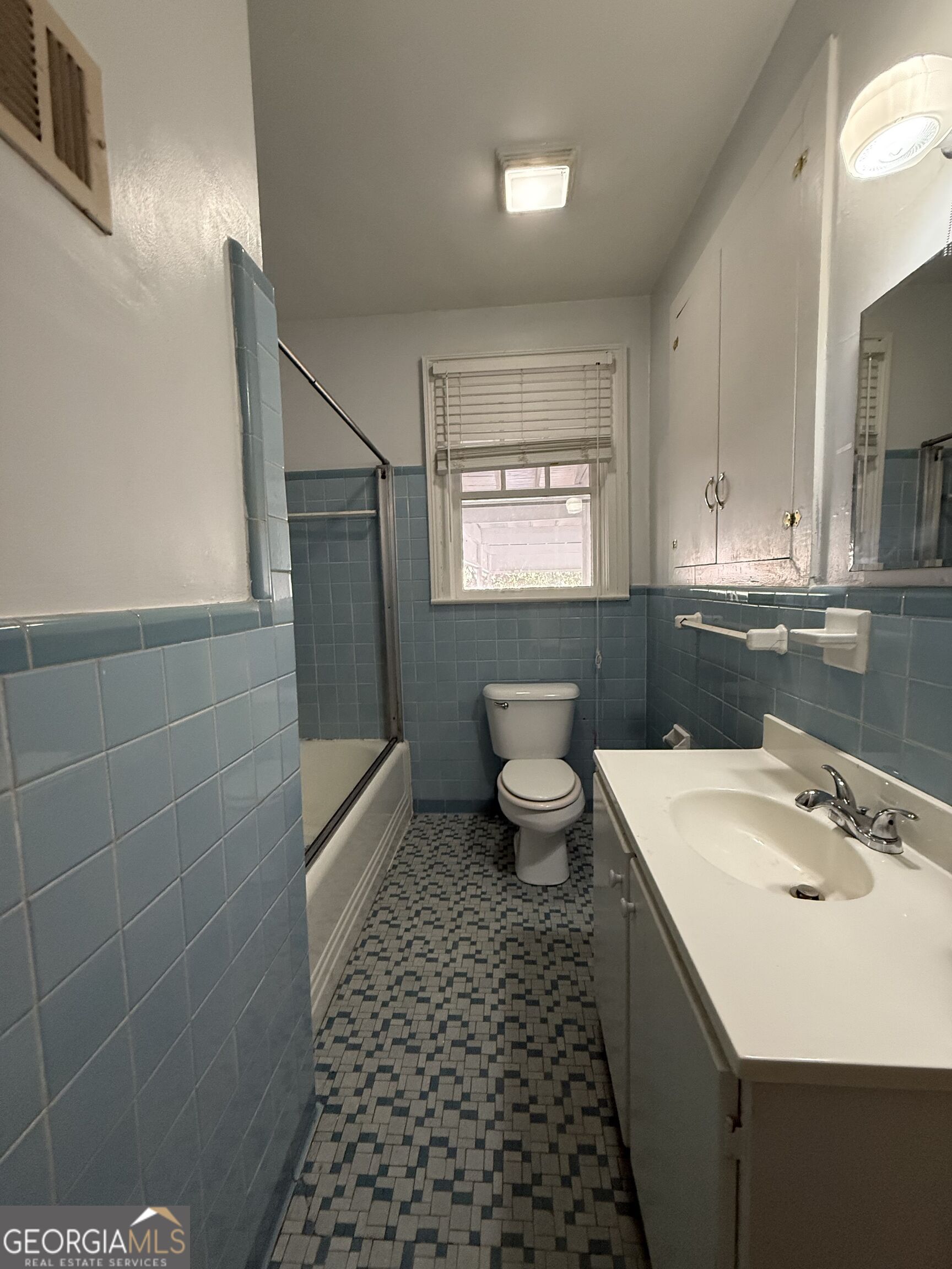 208 Church Street Property Photo 18