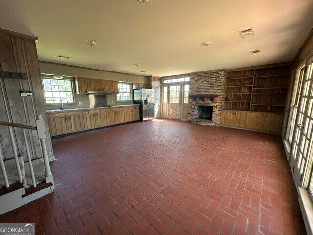 307 Pinecrest Drive Property Photo 4