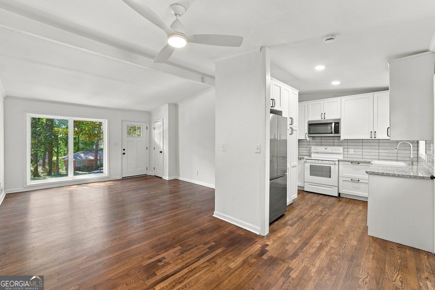 3726 Larkspur Terrace Property Photo 12