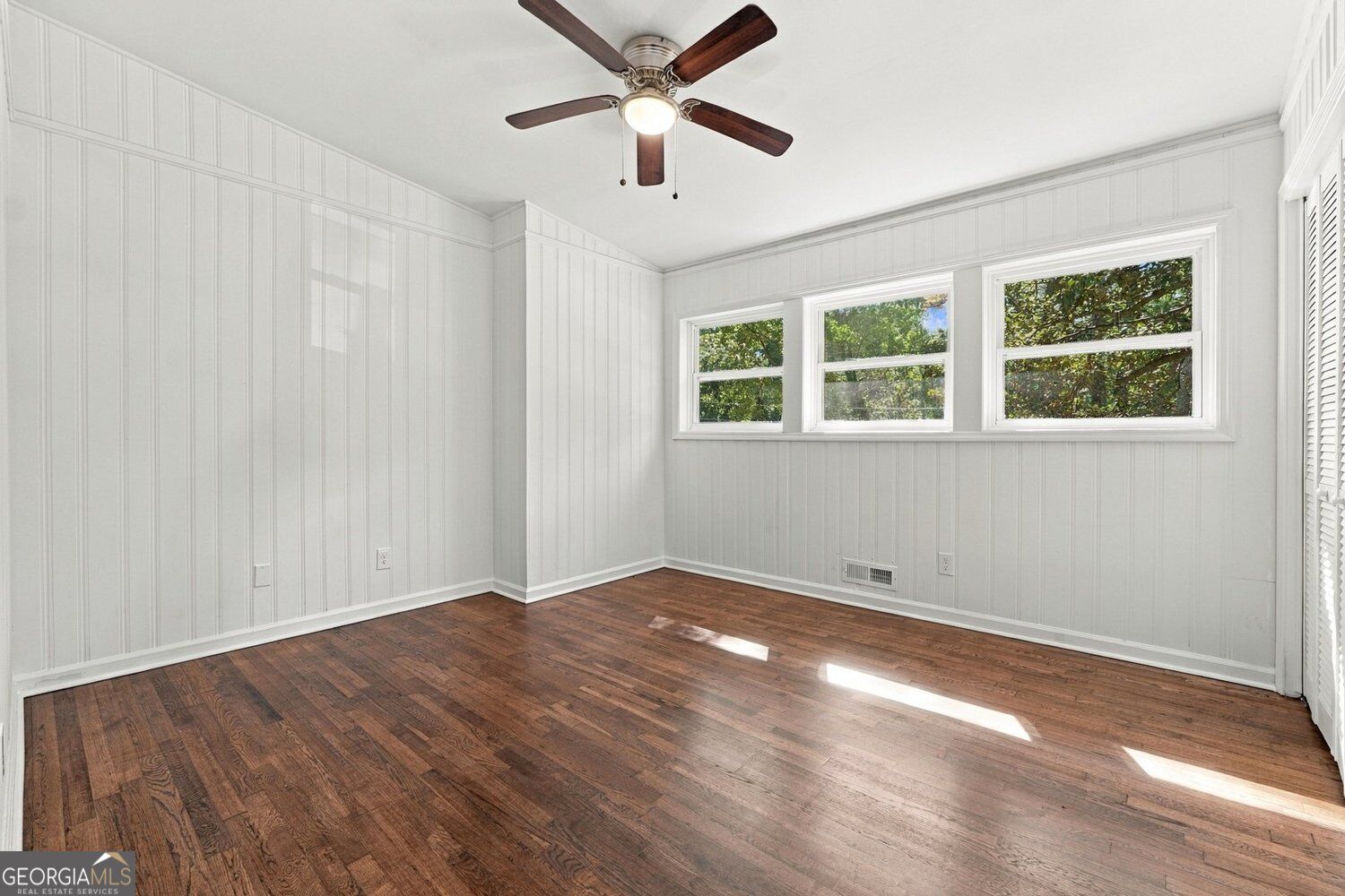 3726 Larkspur Terrace Property Photo 15