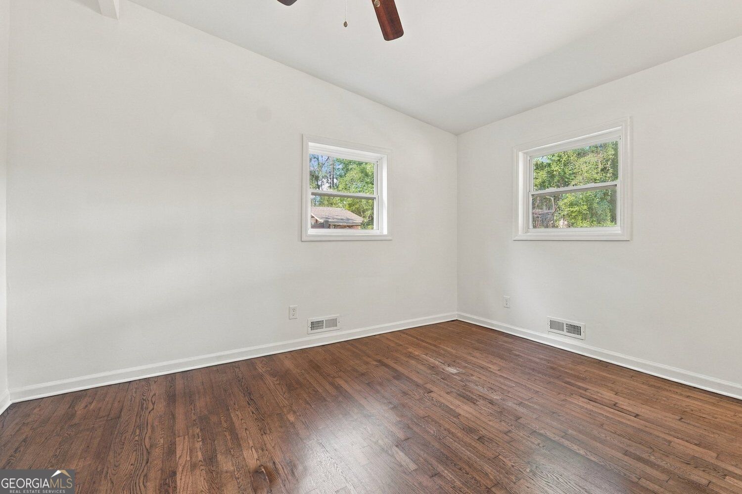 3726 Larkspur Terrace Property Photo 27