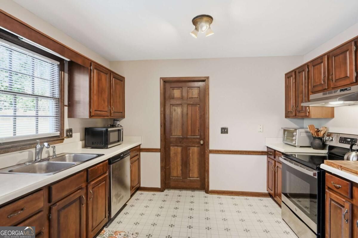 166 Knollwood Drive Nw Property Photo 11