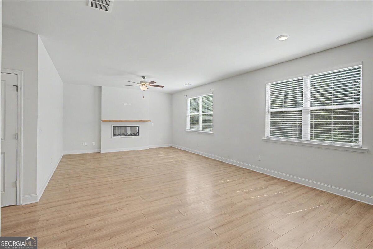 61 Dew Drop Point Property Photo 7