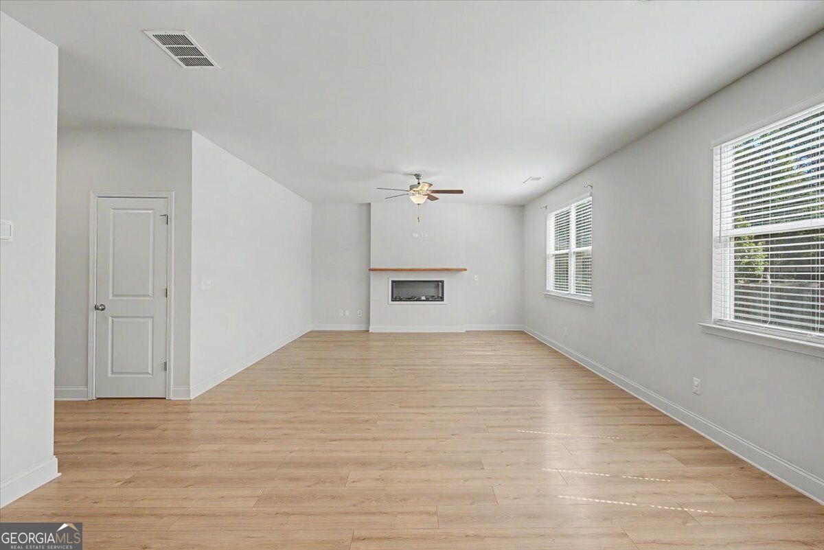 61 Dew Drop Point Property Photo 8