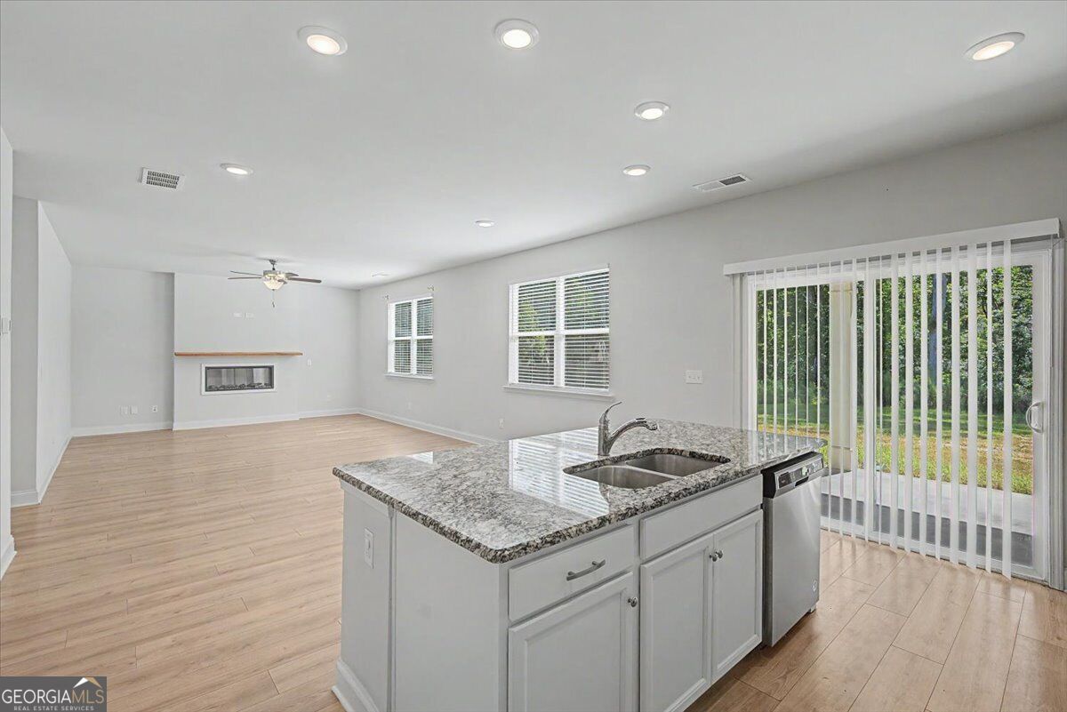 61 Dew Drop Point Property Photo 16