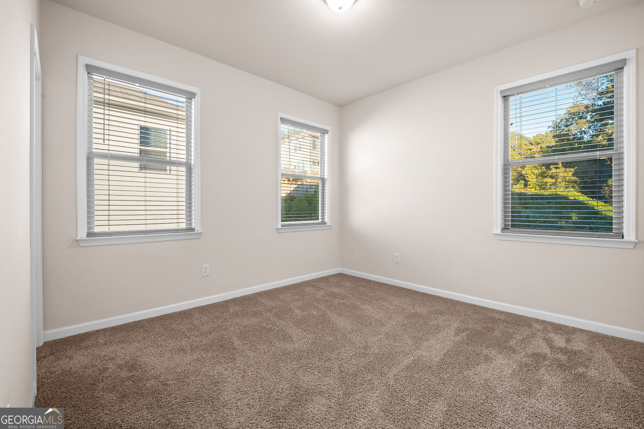 1377 Allspice Way Property Photo 25
