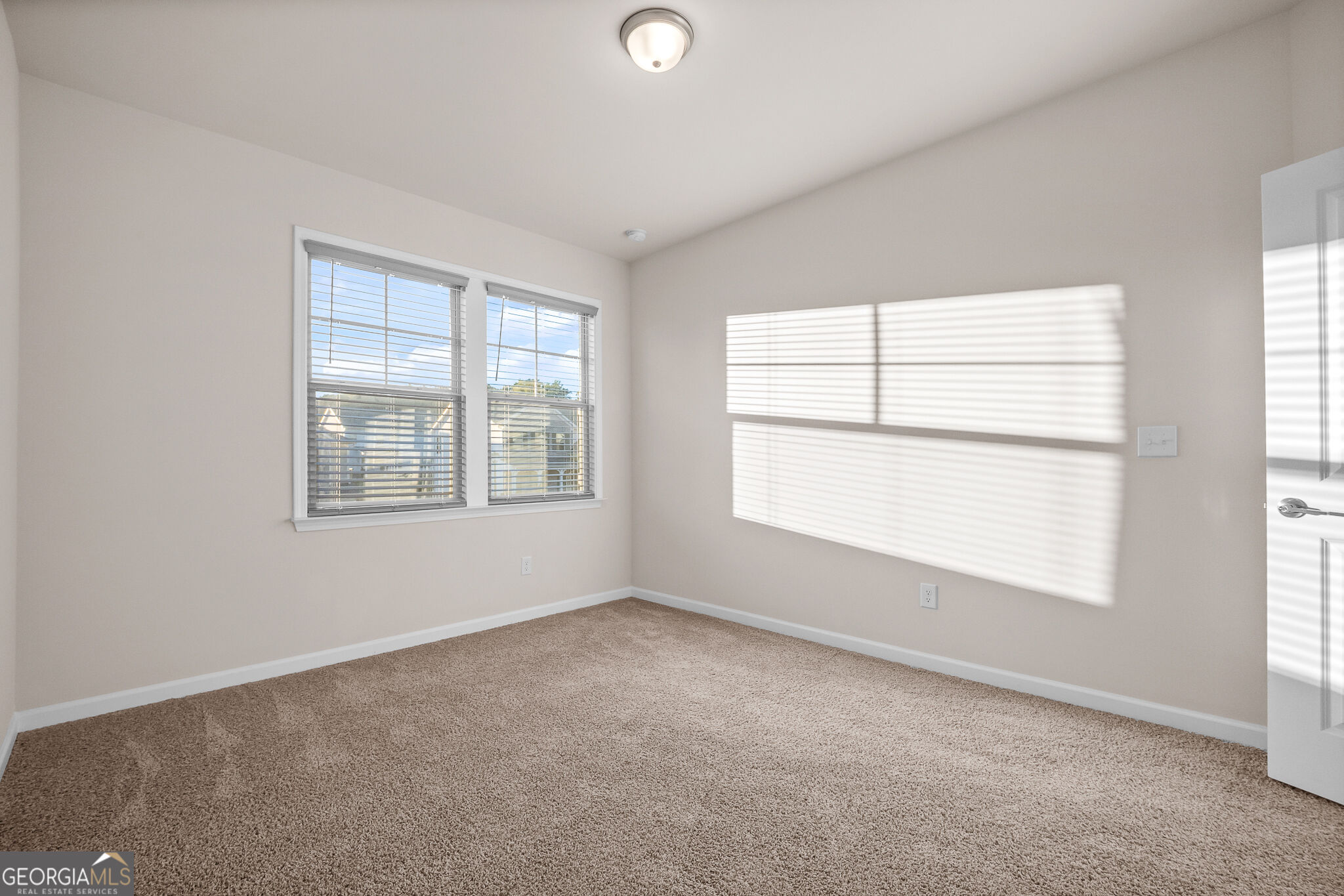 1377 Allspice Way Property Photo 38
