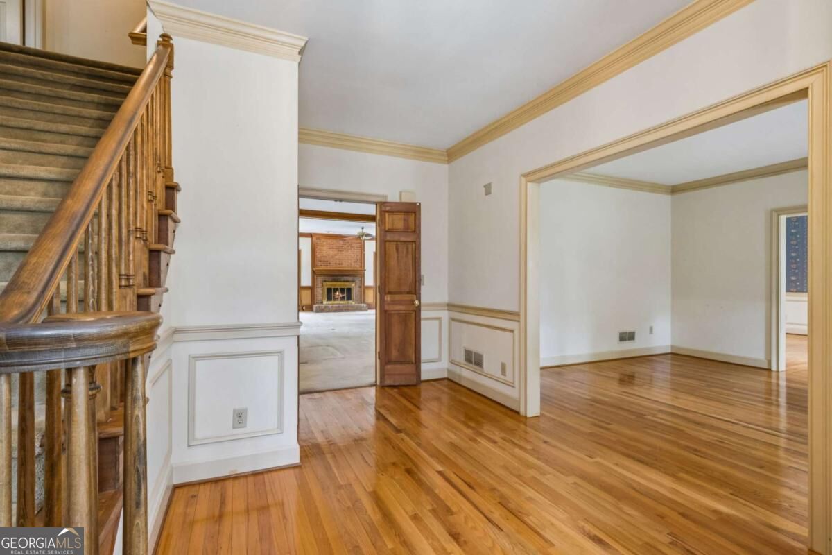 1211 Silverwood Court Property Photo 9