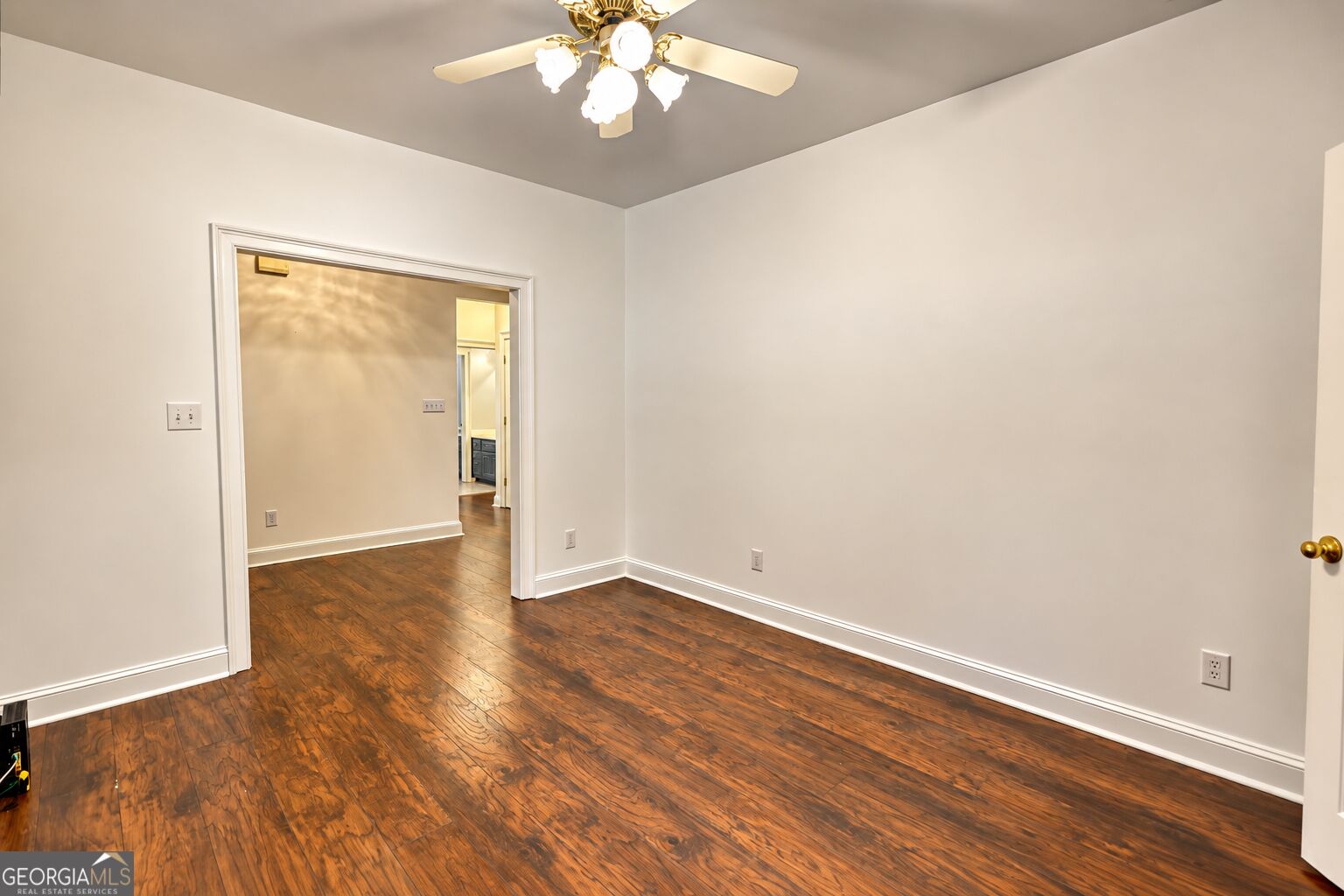 3935 Jamaica Drive Property Photo 14