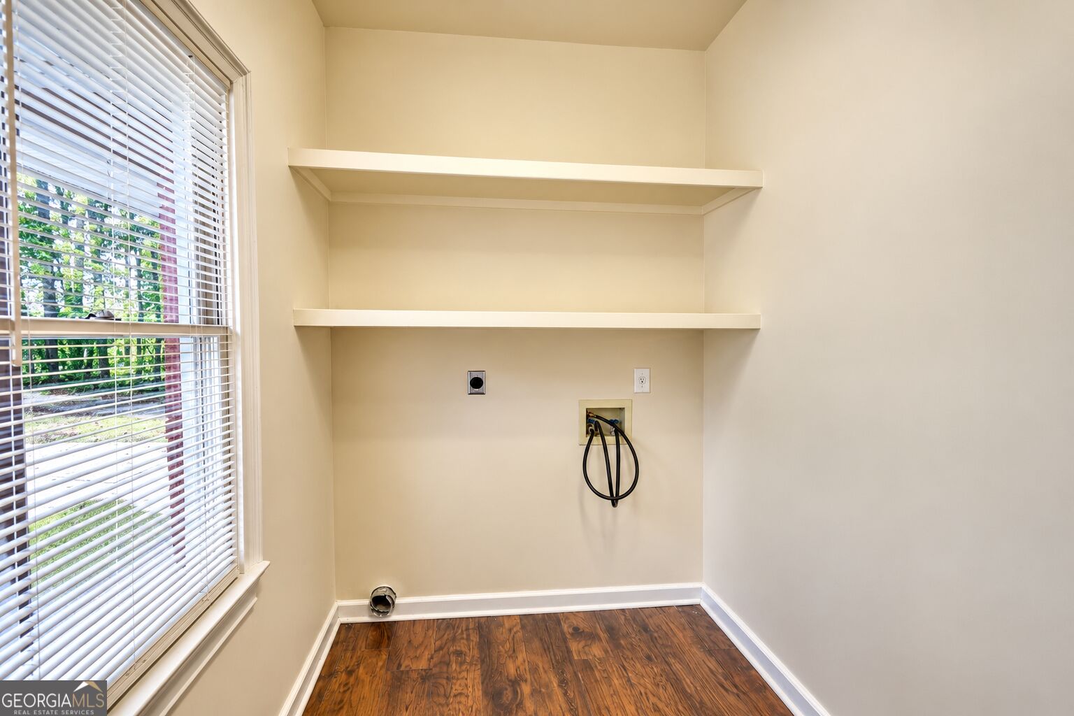 3935 Jamaica Drive Property Photo 21