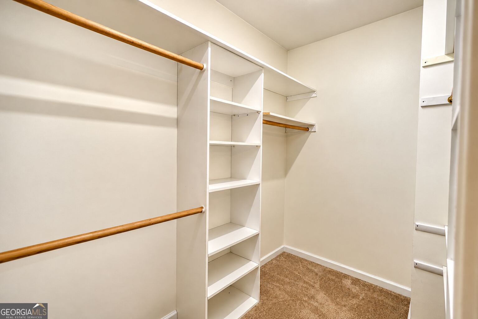 3935 Jamaica Drive Property Photo 29