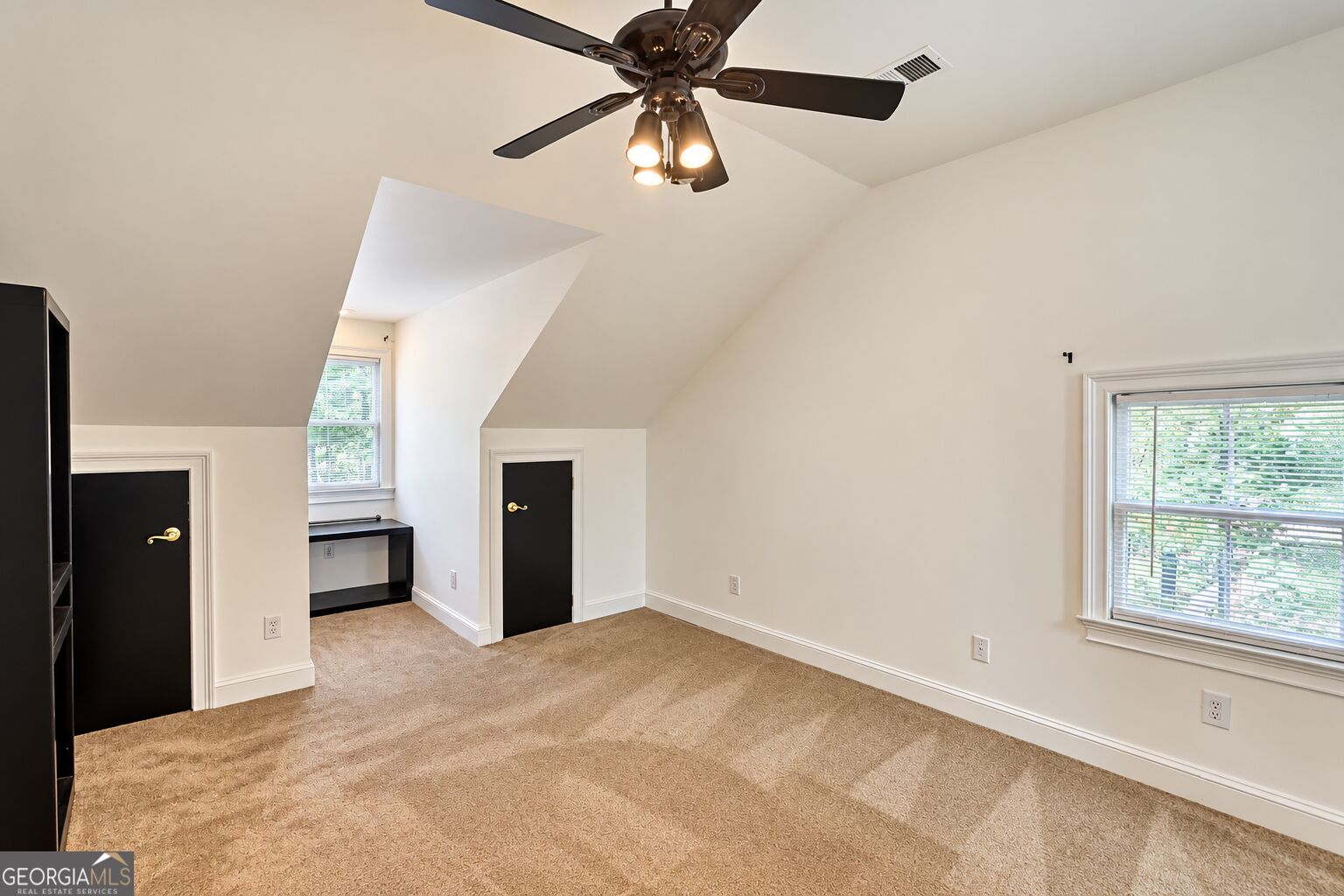 3935 Jamaica Drive Property Photo 39