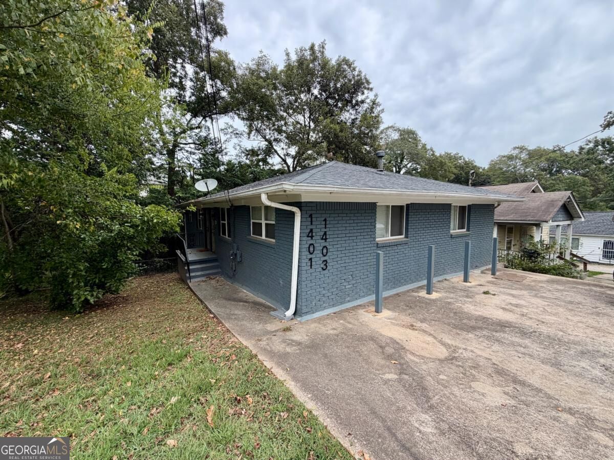 1403 Pine Avenue Property Photo 1