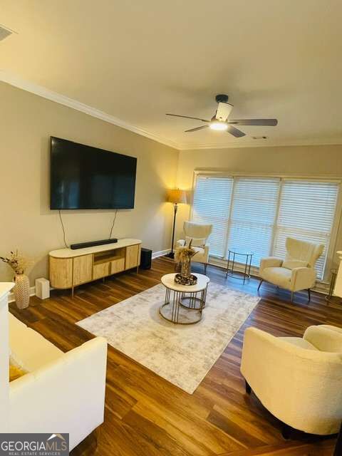 8620 Hope Mews Court Property Photo 4