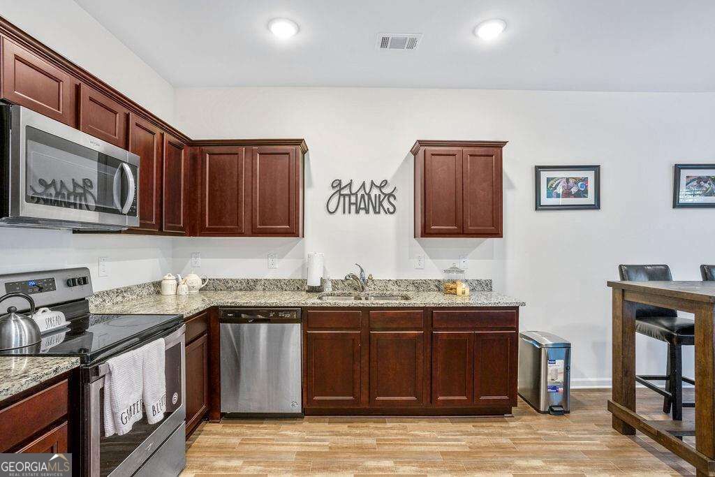 3220 Tarian Way Property Photo 3