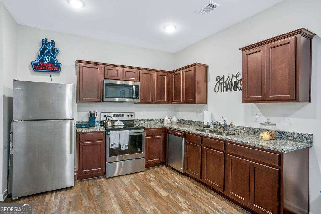 3220 Tarian Way Property Photo 8