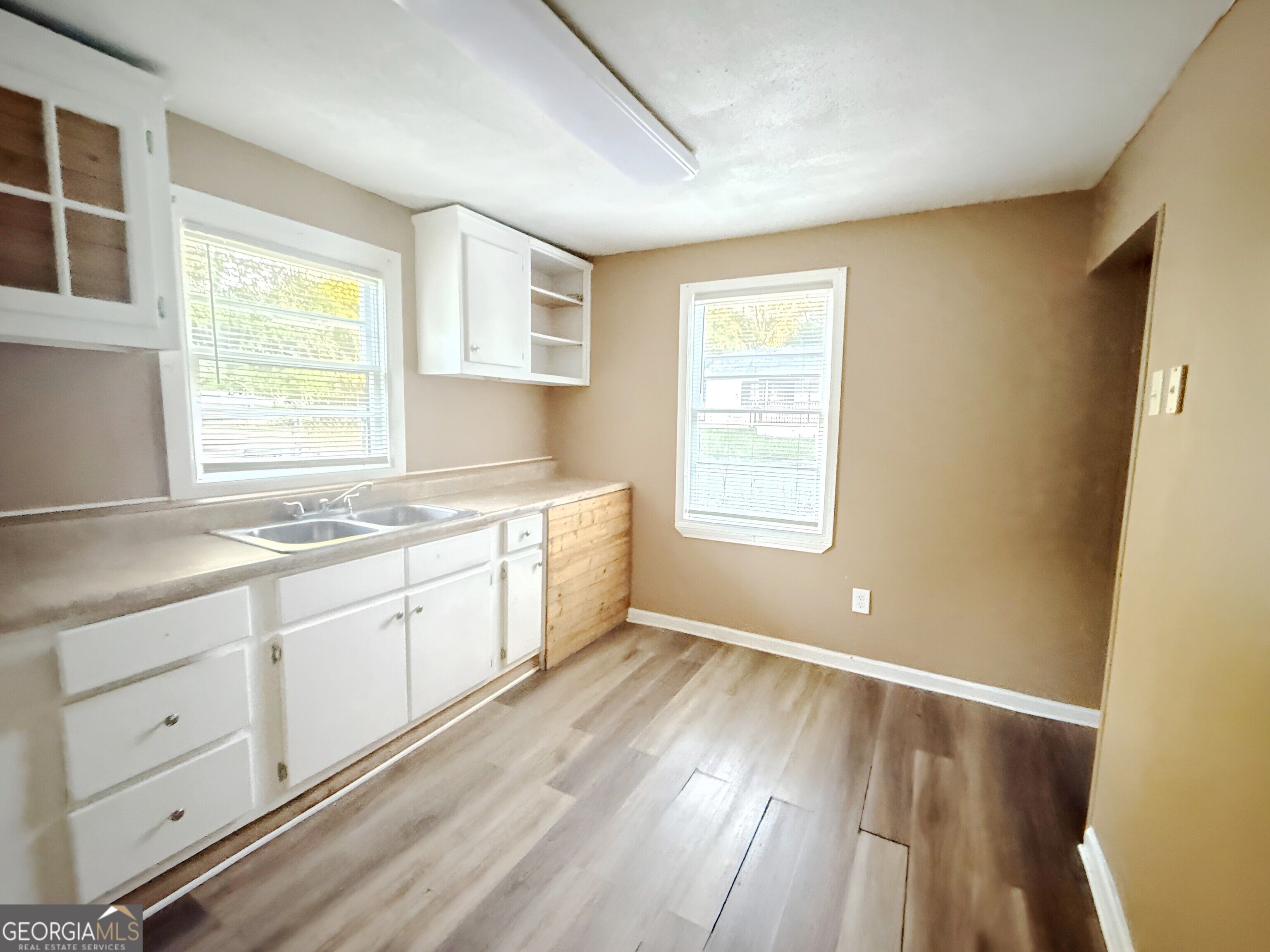 3105 Saint Claire Street Property Photo 11