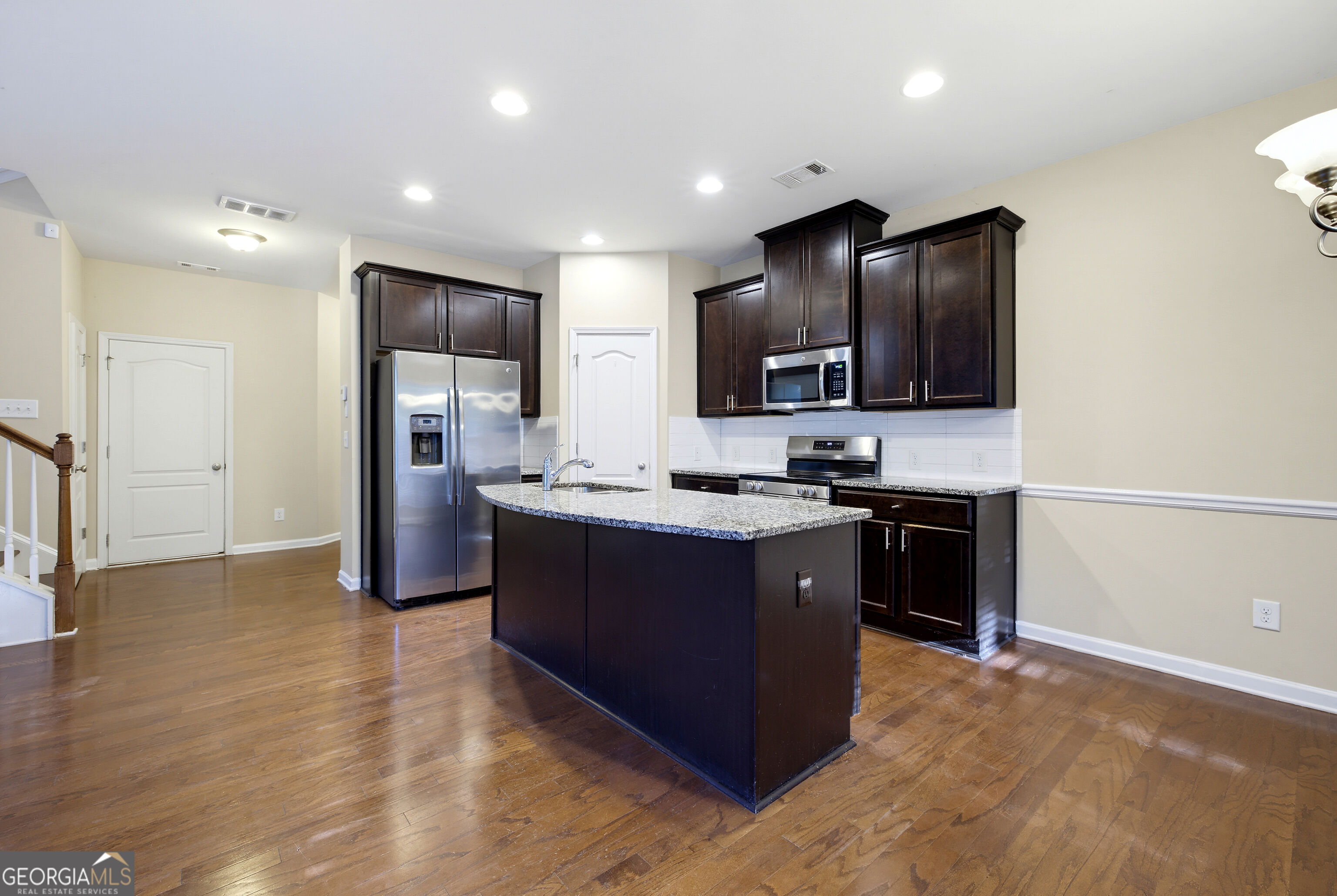3345 Clear View Drive Property Photo 14