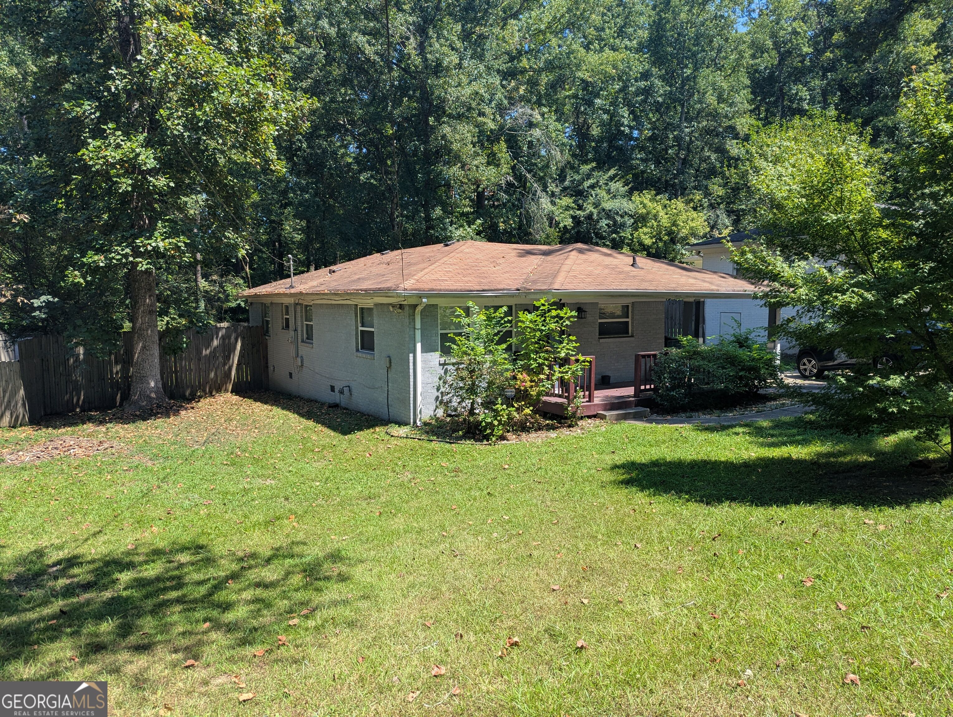 3052 Browns Mill Road Se Property Photo 2