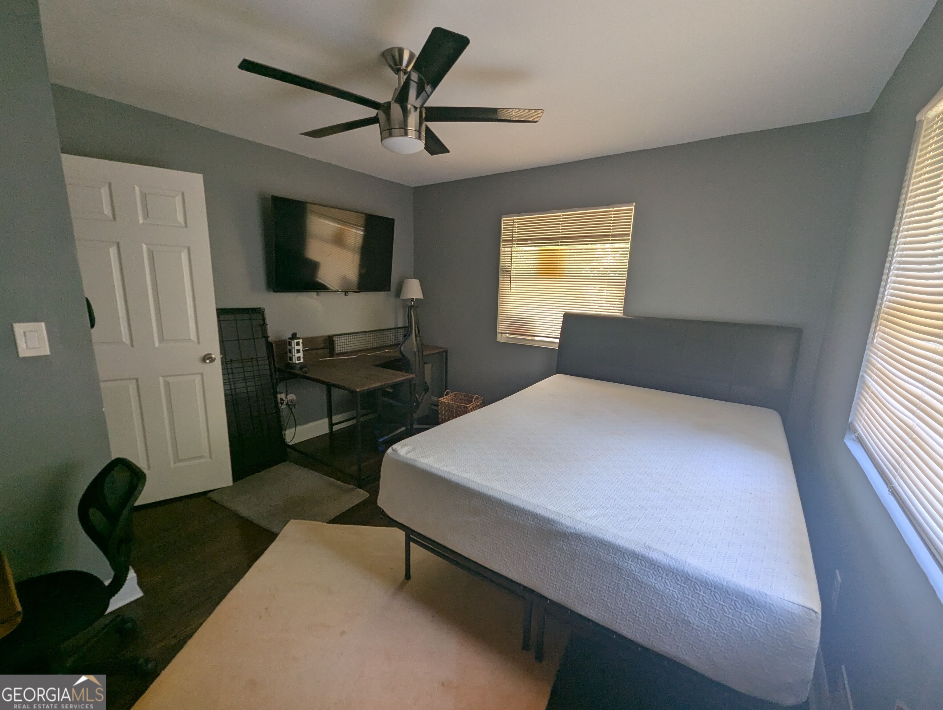 3052 Browns Mill Road Se Property Photo 12