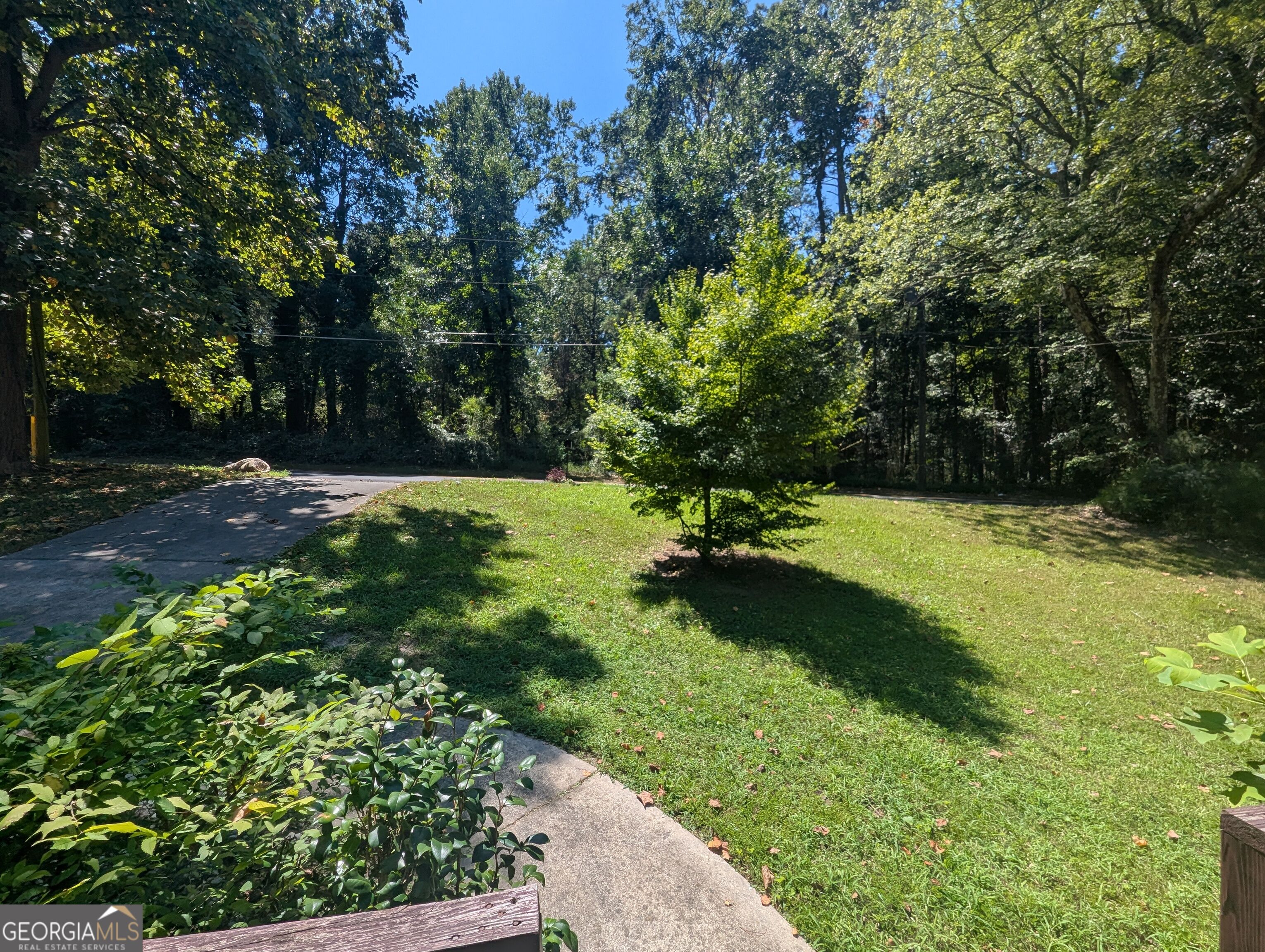 3052 Browns Mill Road Se Property Photo 28