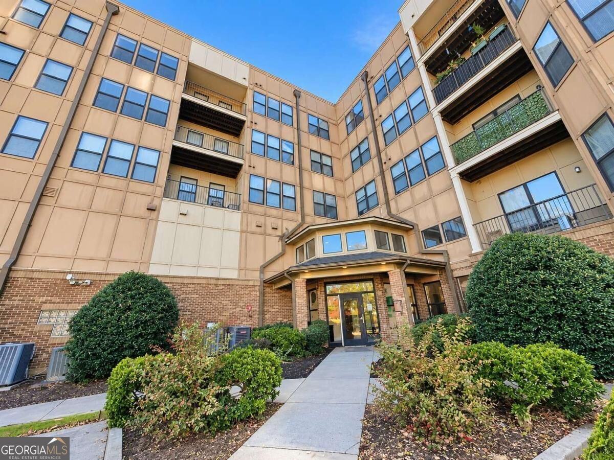 898 Oak Street Sw # 1215 Property Photo 1